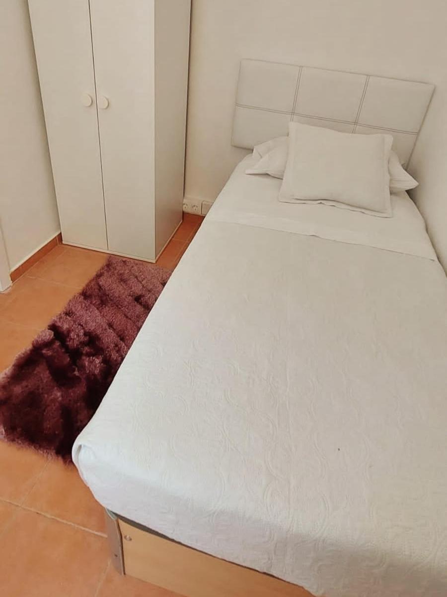 Habitacion Cerca Centro De Мадрид Номер фото